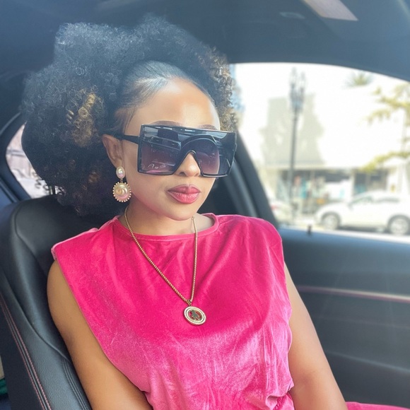 BIG EYE SQUARE SUNGLASSES - Picture 2 of 5